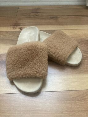 Jenni Kayne Shearling Slide Slippers
